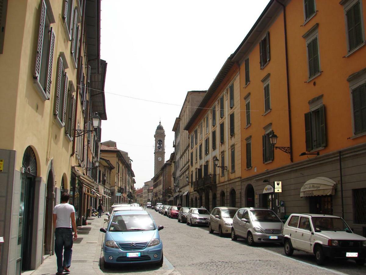 Antico Borgo Aparthotel Bérgamo Exterior foto